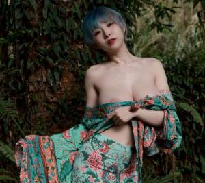 OnlyFans女神黎菲儿《三头犬》视频在线